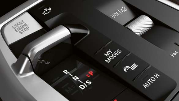 BMW 2 Series Active Tourer 230e plug-in hybrid U06 2021 drive modes  BMW 2 Series Active Tourer U06 2021 drive modes close-up buttons centre console