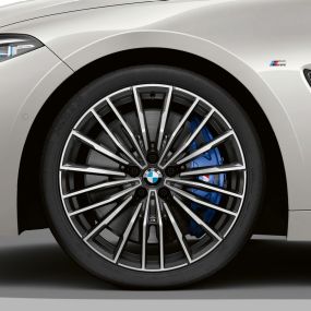 BMW M850i xDrive, 20” light-alloy wheels multi-spoke 729 M. BMW M850i xDrive, 20” light-alloy wheels multi-spoke 729 M.