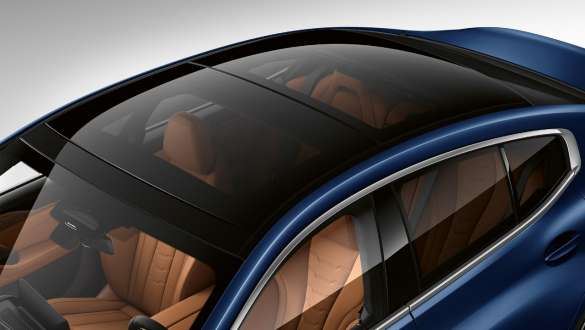 Panoramic glass sunroof BMW 8 Series Gran Coupé G16 LCI Facelift 2022 BMW 8 Series Gran Coupé G16 LCI Facelift 2022 BMW Individual Frozen Tanzanite Blue metallic BMW M850i xDrive panoramic glass sunroof