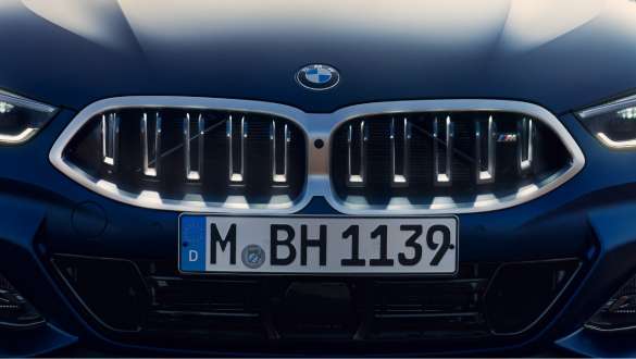 BMW kidney 'Iconic Glow' BMW 8 Series Gran Coupé G16 LCI Facelift 2022 BMW 8 Series Gran Coupé G16 LCI Facelift 2022 BMW Individual Frozen Tanzanite Blue metallic BMW kidney 'Iconic Glow'
