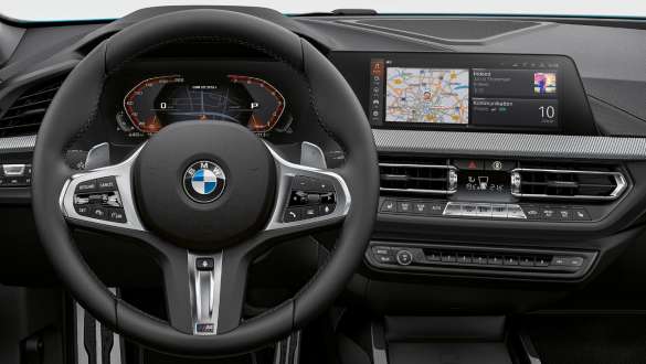 M Leather steering wheel BMW M235i xDrive Gran Coupé F44 M Leather steering wheel BMW M235i xDrive Gran Coupé F44 cockpit