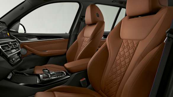 Sport seats for driver and front passenger BMW X3 M40i M40d G01 LCI Facelift 2021 BMW X3 M40i M40d G01 LCI Facelift 2021 Sport seats for driver and front passenger