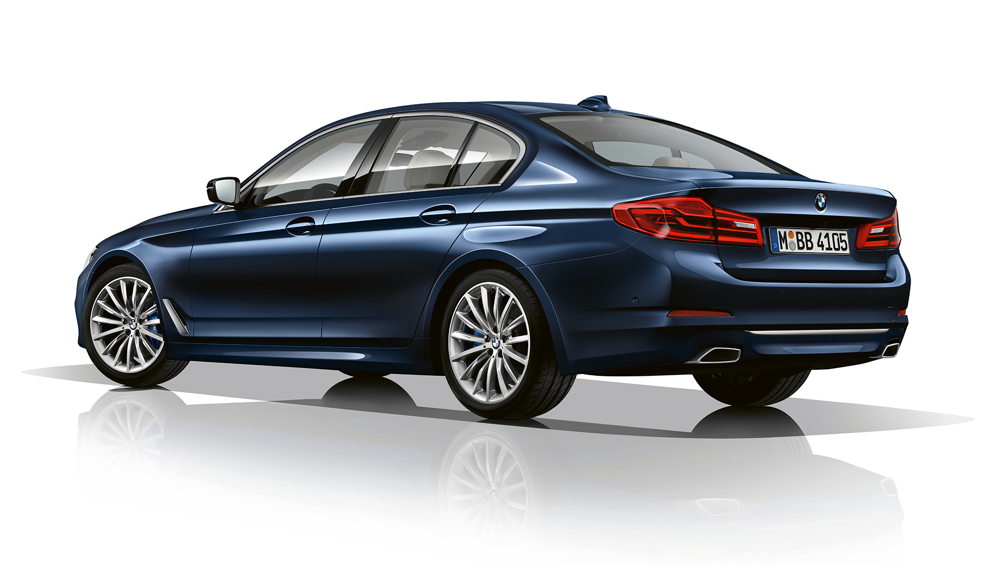 Luxury Line three-quarter rear view BMW 5 Series Sedan Luxury Line BMW 5 Series Sedan 540d Sedan G30 Imperial Blue Brilliant Effect metallic three-quarter rear view