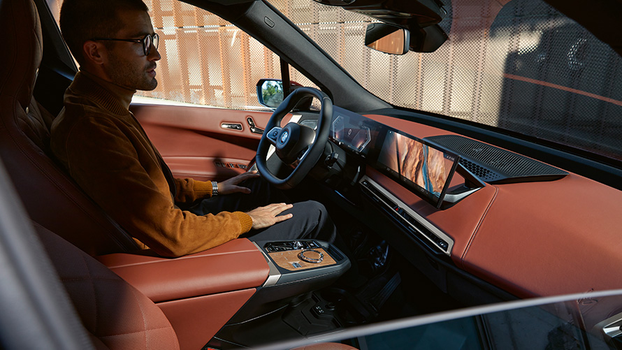 BMW iX i20 electric SUV interior BMW iX i20 2021 electric SUV interior Suite leather Castanea