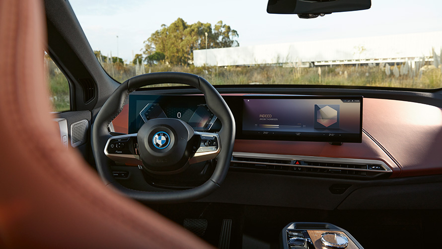 BMW iX i20 electric SUV BMW iDrive BMW iX i20 2021 electric SUV BMW iDrive Controller interior Suite cockpit