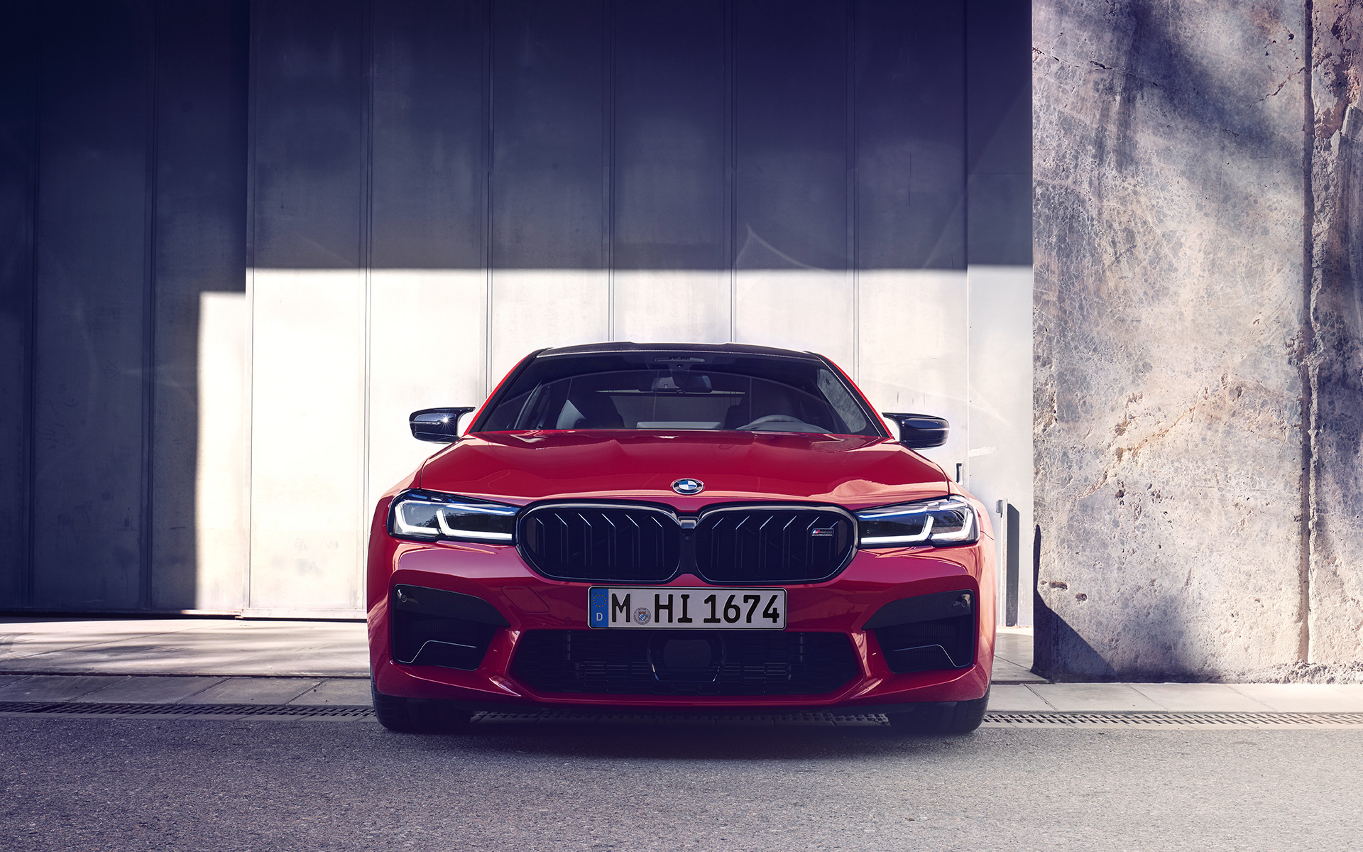 BMW M5 Competition F90 LCI Facelift 2020 BMW Individual Imola Red front view parking