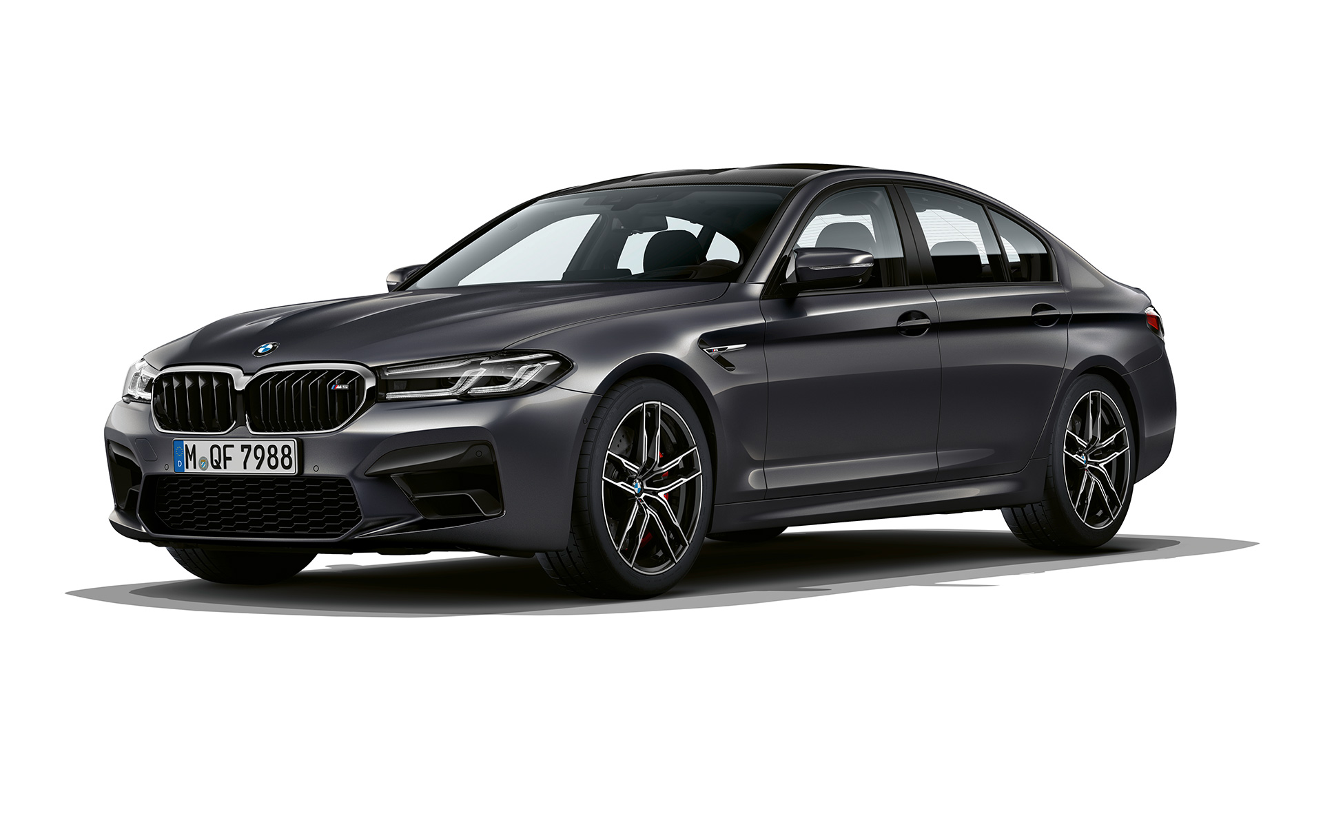 BMW M5 F90 LCI Facelift 2020 Brands Hatch Grey metallic three-quarter front view