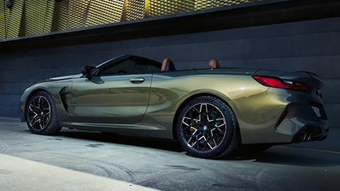 BMW M8 Cabriolet (F91) three-quarter side view standing