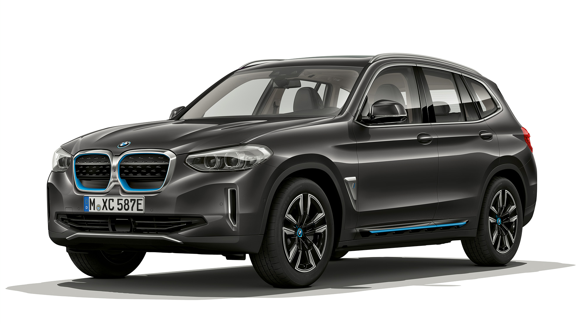 BMW iX3 G08 2020 Model “Inspiring” three-quarter front view BMW iX3 G08 2020 Model “Inspiring” Sophisto Grey Brilliant Effect three-quarter front view
