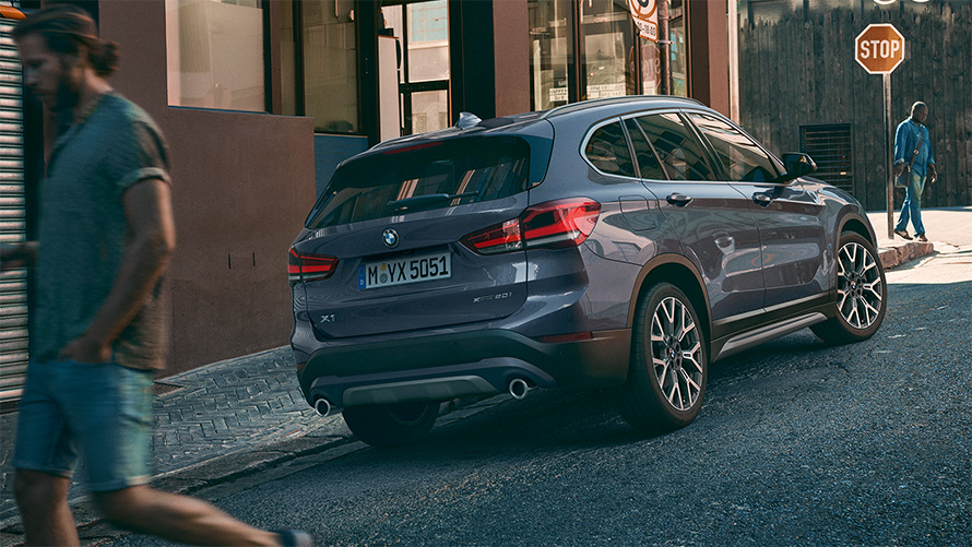 BMW X1 F48 LCI three-quarter rear with view of the LED rear lights