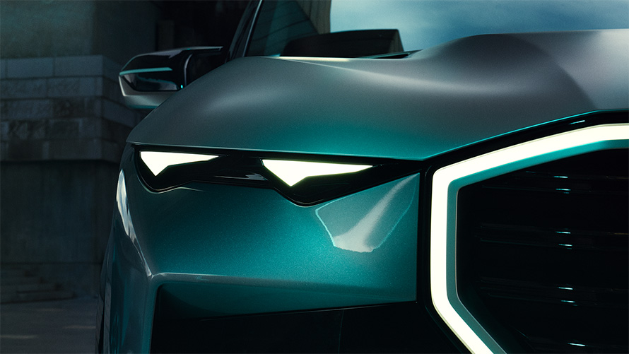 BMW Concept XM (G09) front view standing close-up headlights