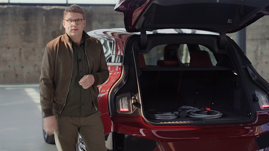 BMW electric cars BMW iX home charging Flexible Fast Charger video