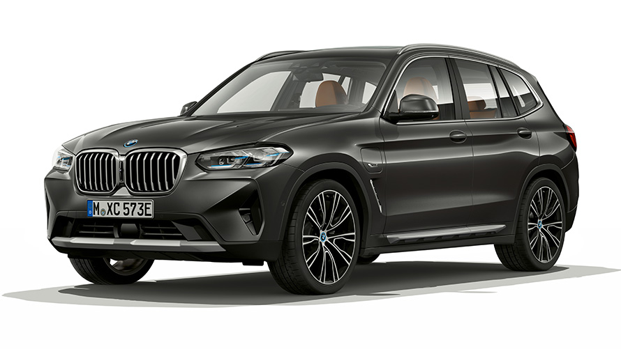BMW X3 xDrive30e PHEV car studio shot three-quarter front view 