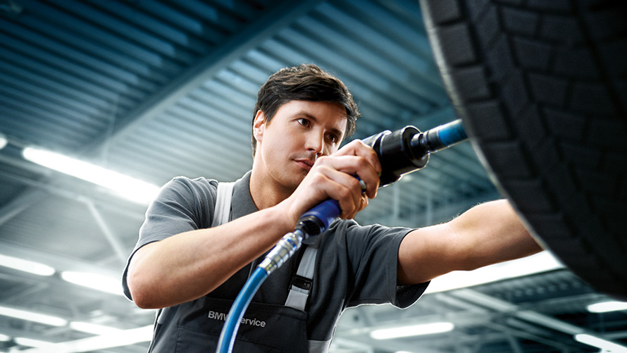BMW Wheels and Tyre Service BMW Wheels and Tyre Service in BMW workshop